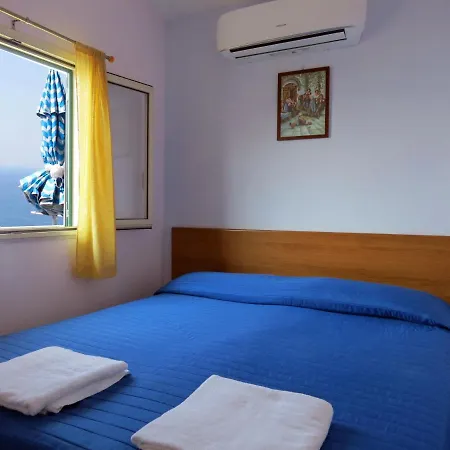 Baia Serena Aparthotel 3*