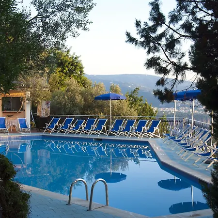Baia Serena Aparthotel
