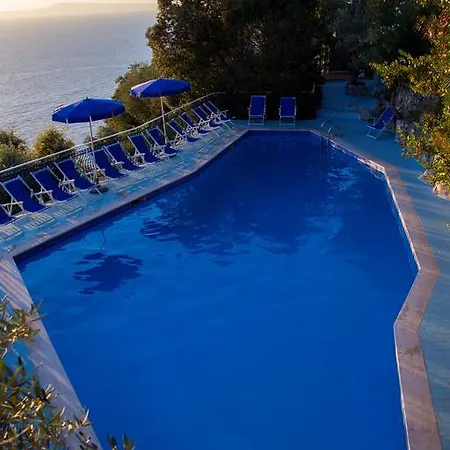 Aparthotel Baia Serena