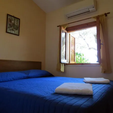 Baia Serena Aparthotel 3*