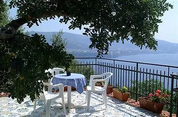 Aparthotel Baia Serena Vico Equense