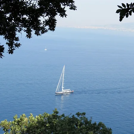 Aparthotel Baia Serena Vico Equense