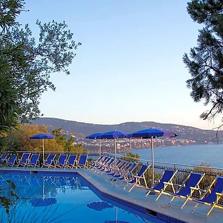 Aparthotel Baia Serena