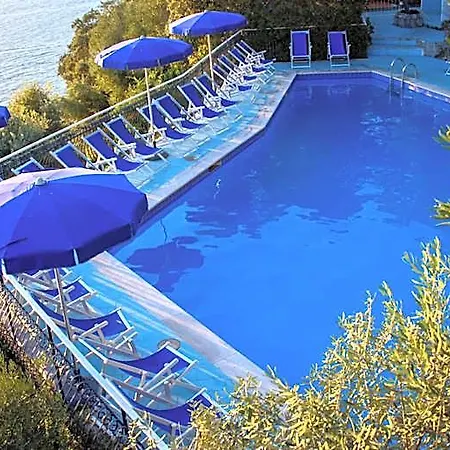 Aparthotel Baia Serena