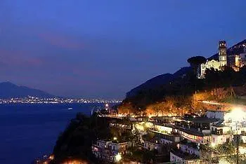 Baia Serena Aparthotel Vico Equense