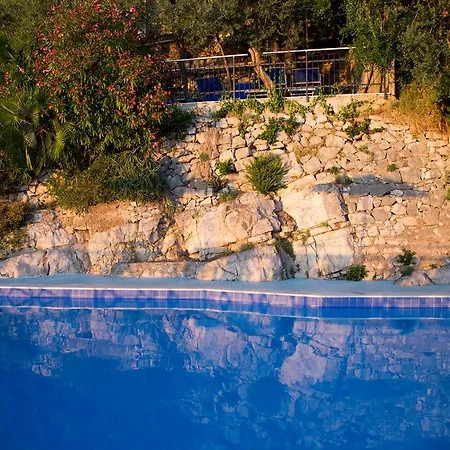 Aparthotel Baia Serena 3*